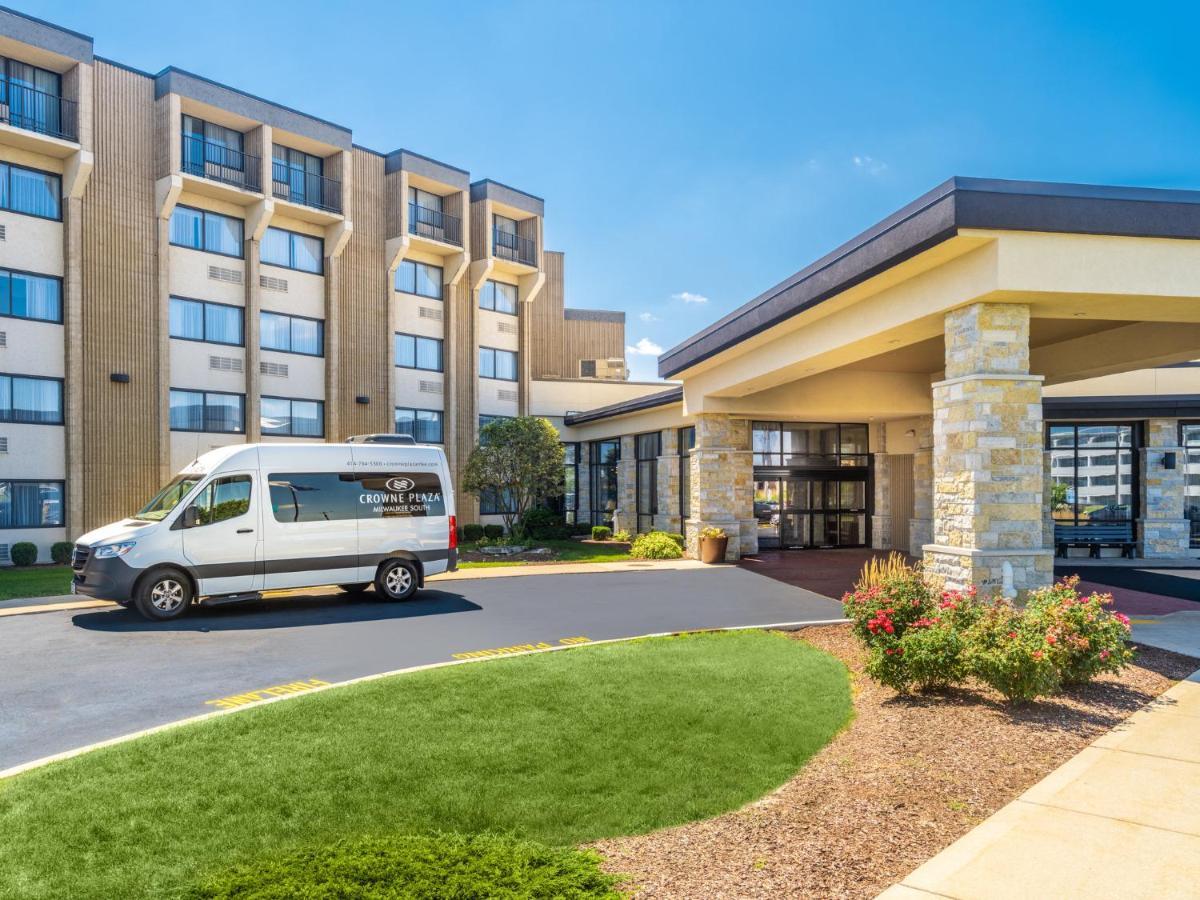 Crowne Plaza Milwaukee South By Ihg Exterior foto