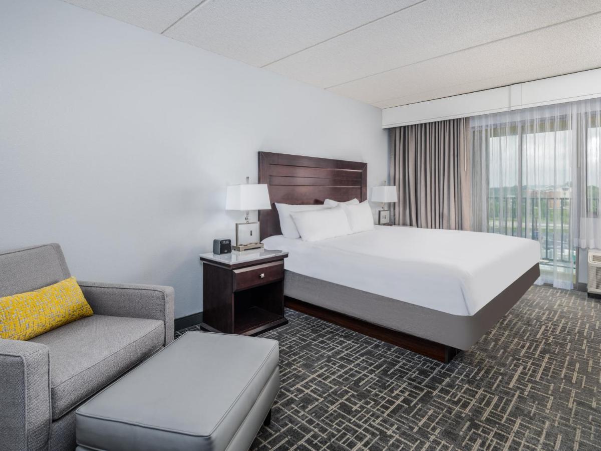 Crowne Plaza Milwaukee South By Ihg Exterior foto
