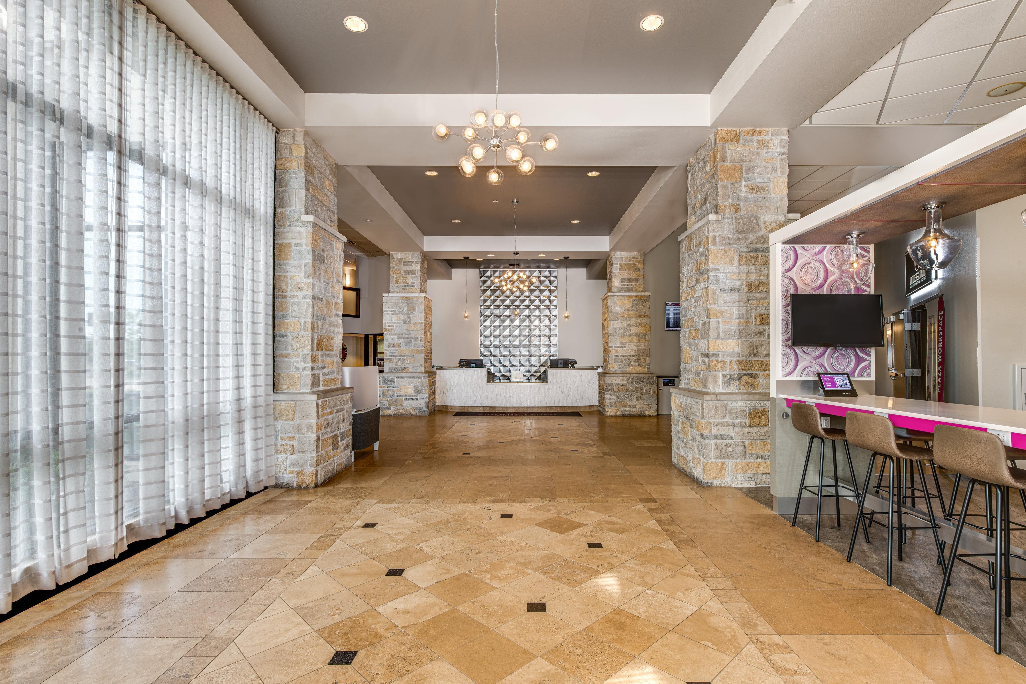 Crowne Plaza Milwaukee South By Ihg Exterior foto
