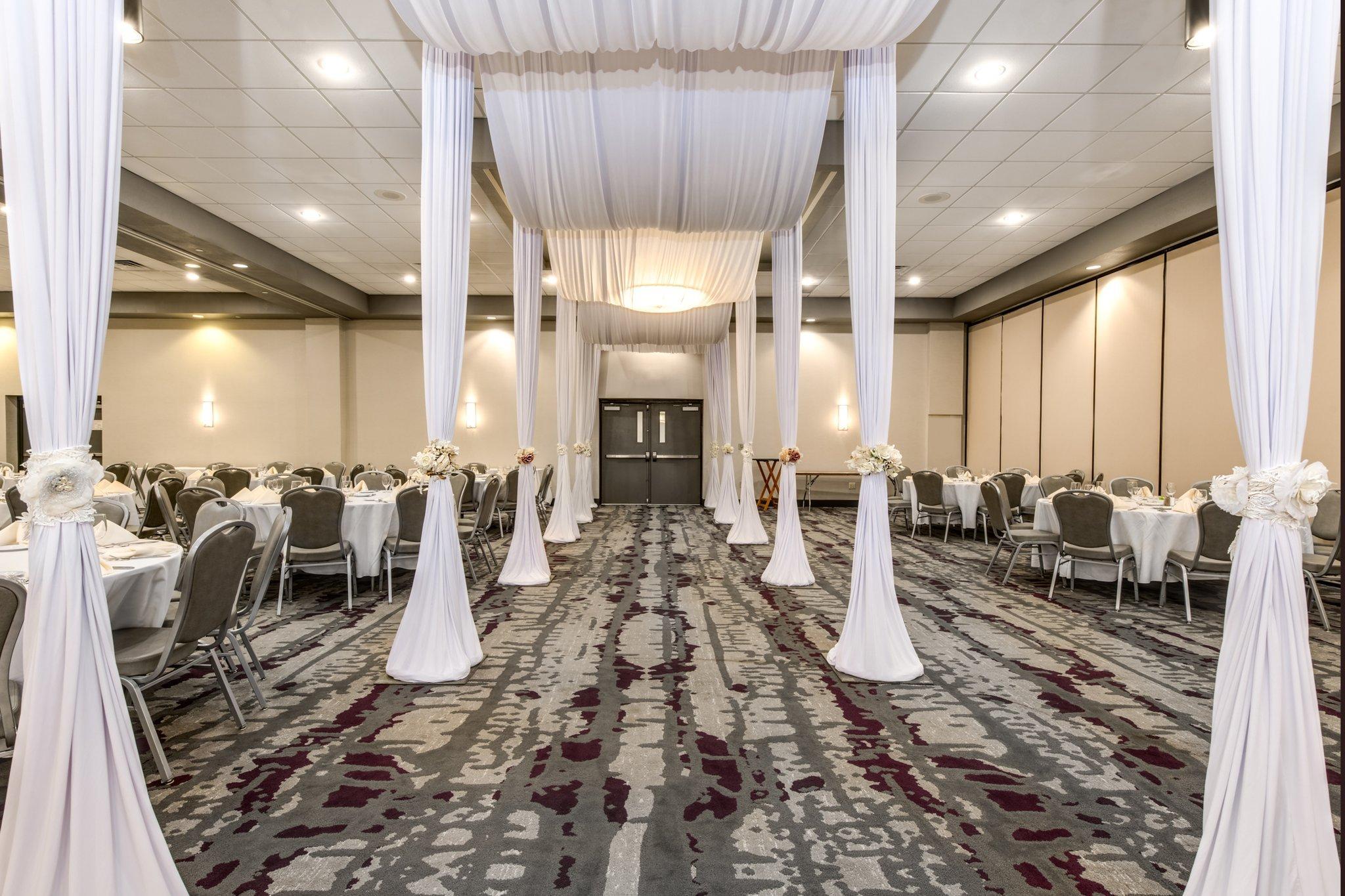 Crowne Plaza Milwaukee South By Ihg Exterior foto